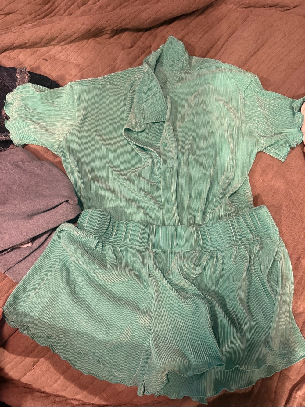 Colsie Mint Green Pleated Two-Piece Pajama Set